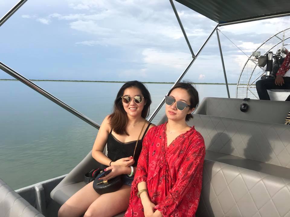 Hello komnobboat.com